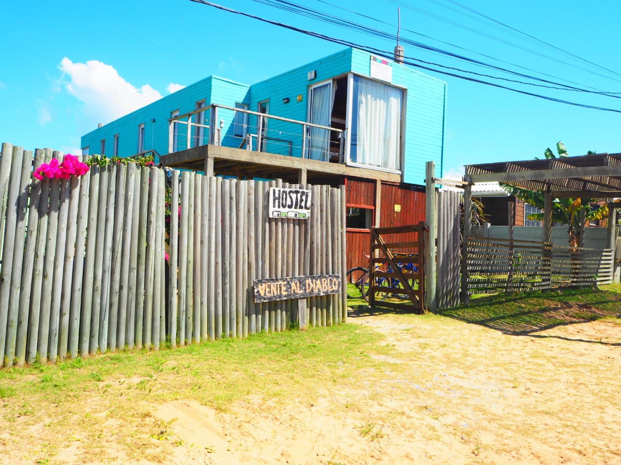 Hostel Vente Al Diablo Punta Del Diablo Exterior photo