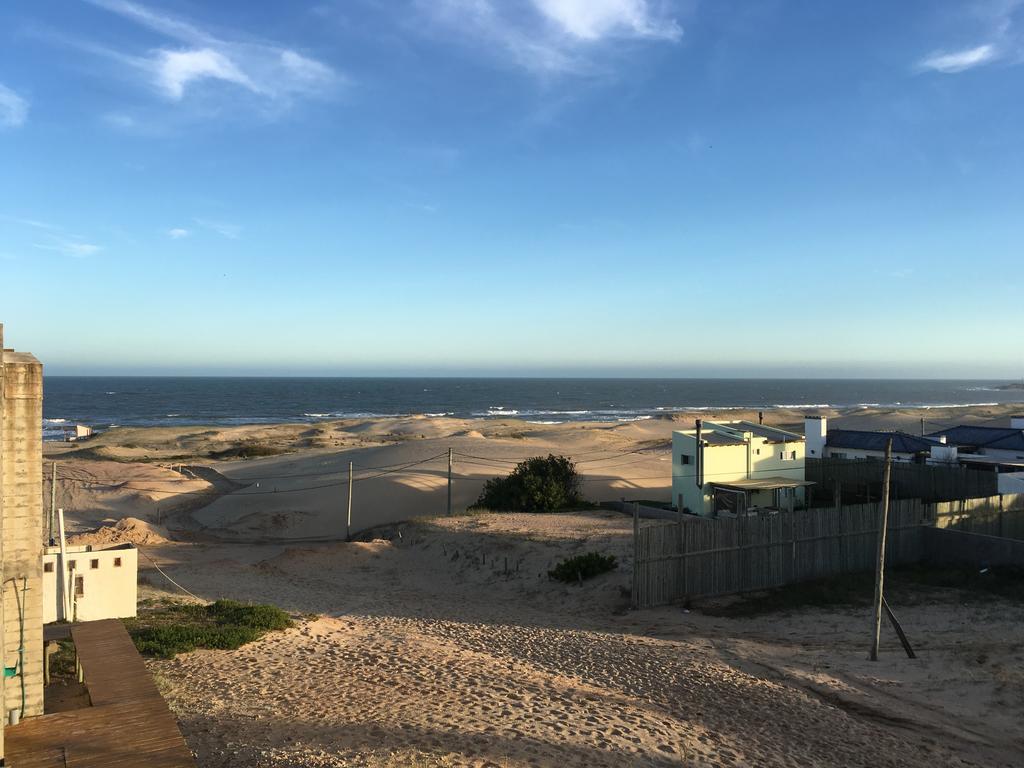 Hostel Vente Al Diablo Punta Del Diablo Exterior photo