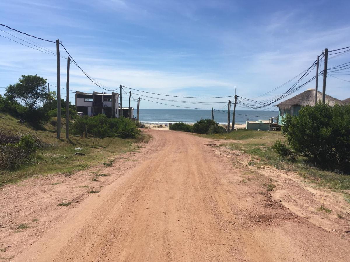 Hostel Vente Al Diablo Punta Del Diablo Exterior photo